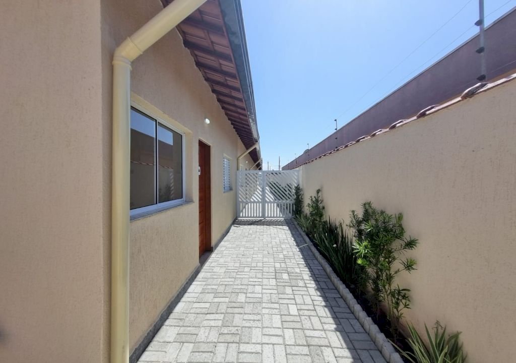 Imagem imóvel CASA TERRÉA 2 DORMITÓRIOS COM PISCINA