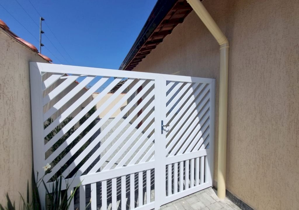 Imagem imóvel CASA TERRÉA 2 DORMITÓRIOS COM PISCINA