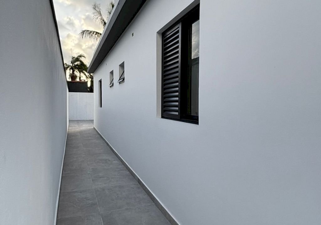 Imagem imóvel CASA MODERNA 2 SUÍTES PISCINA AREA GOURMET