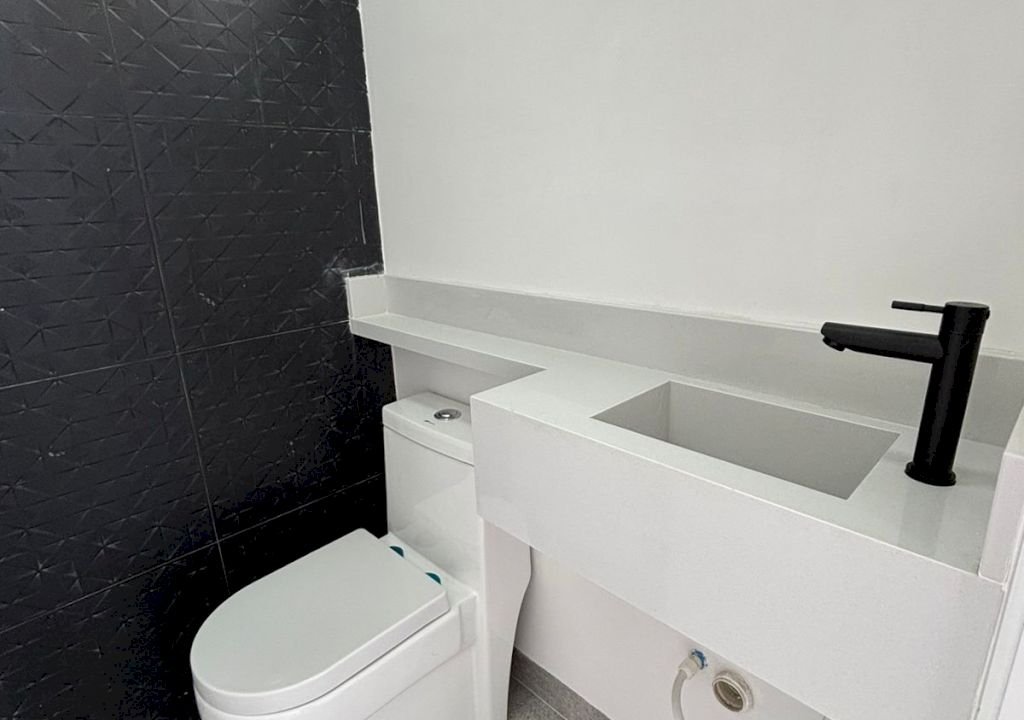 Imagem imóvel CASA MODERNA 2 SUÍTES PISCINA AREA GOURMET